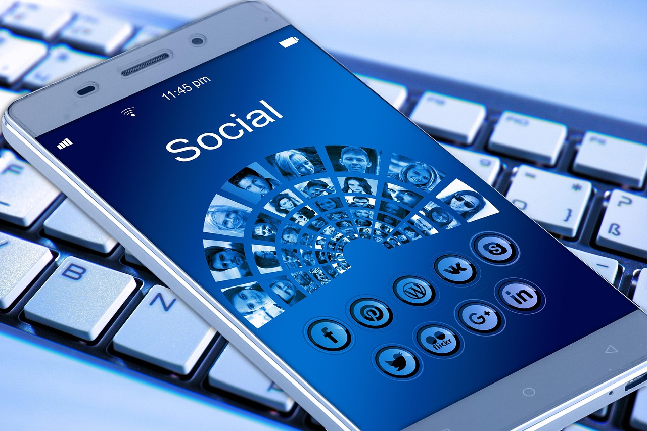 More young people in Denmark experience stress due to social media and high expectations