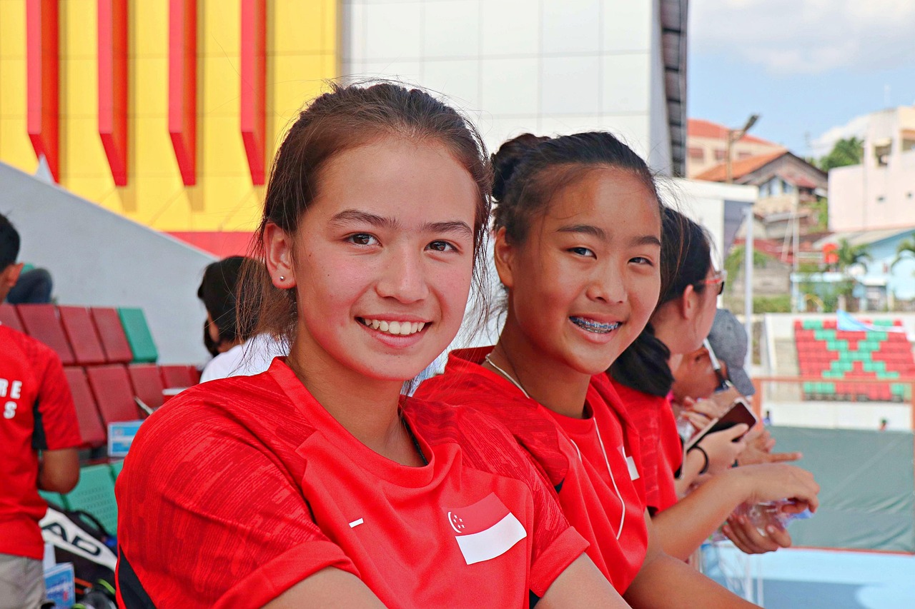 Alexandrova opens Wuhan Open with convincing win over Mboko